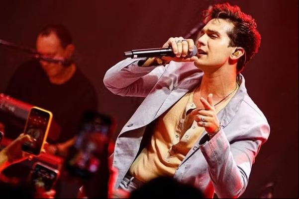 Luan Santana estava na programação deste sábado (1º) em Divinópolis(Imagem:Divulgação)