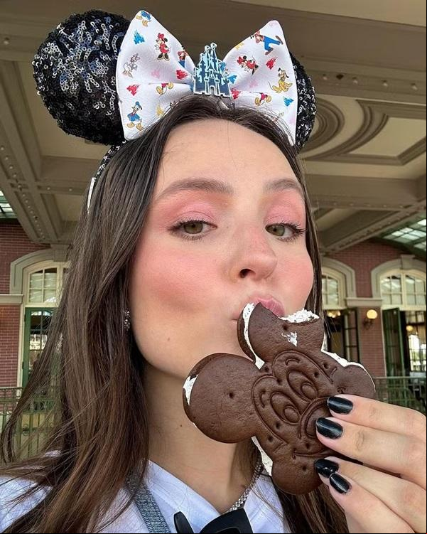 Larissa Manoela na Disney (Imagem:Reprodução/Instagram)