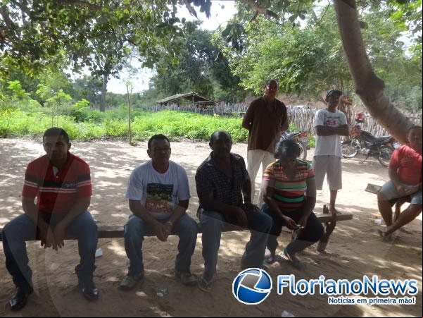 Prefeito Gilberto Júnior e Secretários participam de reunião na Vereda dos Cágados.(Imagem:FlorianoNews)