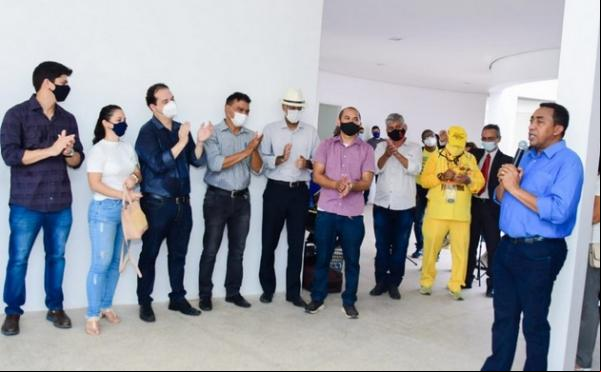 Prefeito Joel Rodrigues entrega reforma do Complexo do Cruzeiro em Floriano.(Imagem:Secom)