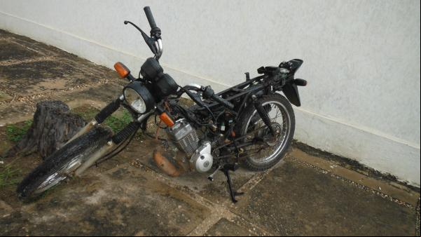 PM apreendeu motocicleta parcialmente desmontada em Floriano.(Imagem:FlorianoNews)