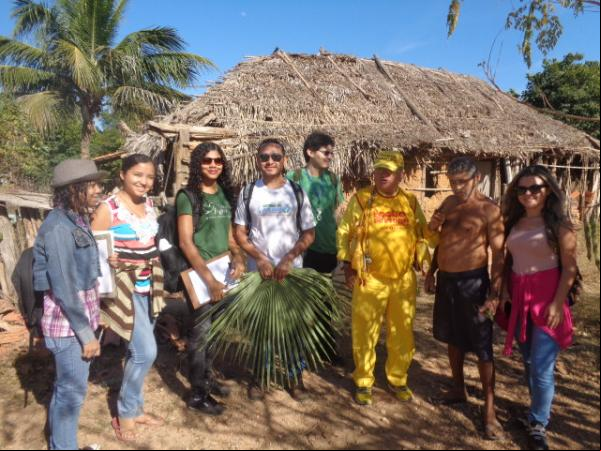 Acadêmicos estudam relação entre plantas e moradores de localidade rural.(Imagem:FlorianoNews)