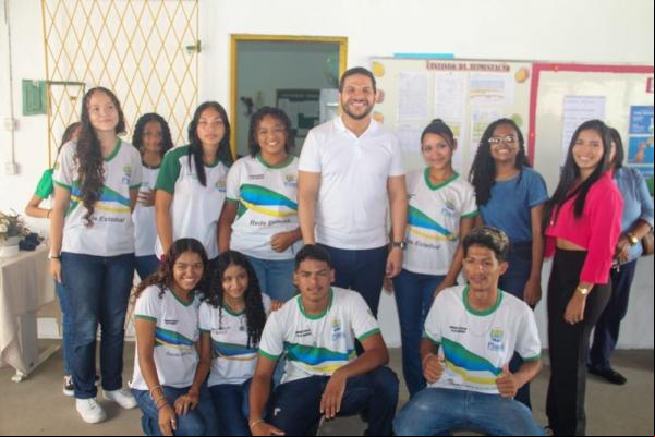 Estão sendo investidos R$ 649.949,07 na modernização da escola, que ará a ofertar ensino de Tempo Integral.(Imagem:Divulgação)