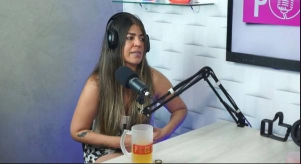 Bruna Surfistinha chora ao revelar aborto e separação.(Imagem:Reprodução-Podsexy)