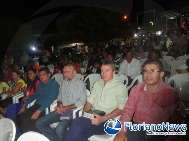 Show gospel encerra Dia da Bíblia em Floriano.(Imagem:FlorianoNews)