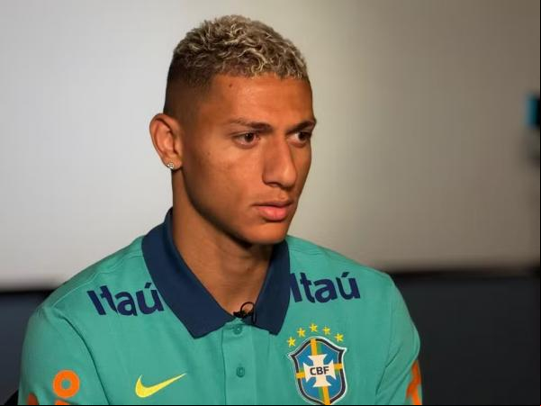 Richarlison em entrevista exclusiva ao ge na Seleção.(Imagem:Cahê Mota / ge)
