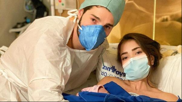 Filha de Alok e Romana nasce após parto prematuro por complicação da Covid(Imagem:Reprodução)