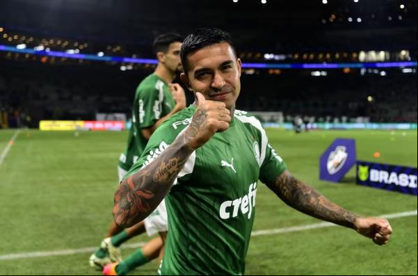 Dudu antes de Palmeiras x Vasco(Imagem:Marcos Ribolli)