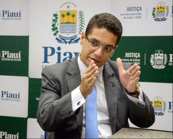 Daniel Oliveira(Imagem:florianonews.piauiconectado.com)