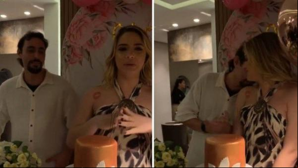 Glamour Garcia festeja aniversário e ganha beijinho do namorado.(Imagem:Reprodução/Instagram)