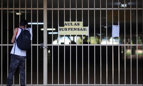 Apenas 4,9% dos municípios têm data prevista para abertura das escolas.(Imagem:Reuters / Adriano Machado / Direitos Reservados)