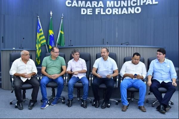 Valorização: Servidores efetivos da Câmara Municipal de Floriano tem salários reajustados em 15,78%.(Imagem:CMF)