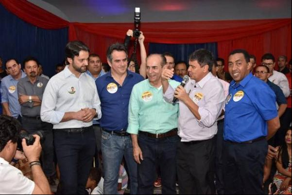 Francisco Costa e Mainha lançam campanhas com Wellington e senadores em Floriano.(Imagem:FlorianoNews)
