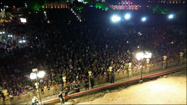 Público recorde: 15 mil pessoas assistem à Paixão de Cristo em Floriano.(Imagem:Francisco Gondim/Grupo Escalet)