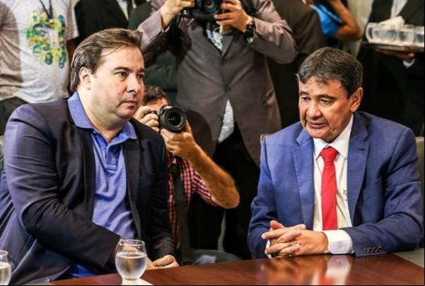 Rodrigo Maia chega ao Piauí e se reúne com Wellington Dias e bancada federal.(Imagem:Roberta Aline)