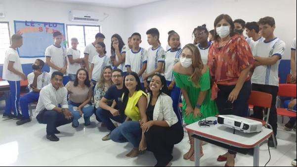 Saúde Mental de Floriano e SESC promovem roda de conversa com jovens da Escola Barjona Lobão(Imagem:Secom)