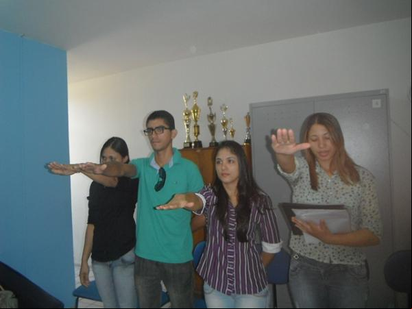 Formandos de Enfermagem prestaram juramento na diretoria da UESPI.(Imagem:FlorianoNews)