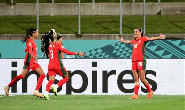 Encarnação e Nazareth garantiram triunfo de 2 a 0 do time português.(Imagem:Reuters/David Rowland/Direitos Reservados)