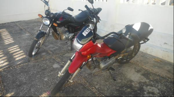 PM apreende motos suspeitas de roubo em Floriano.(Imagem:FlorianoNews)