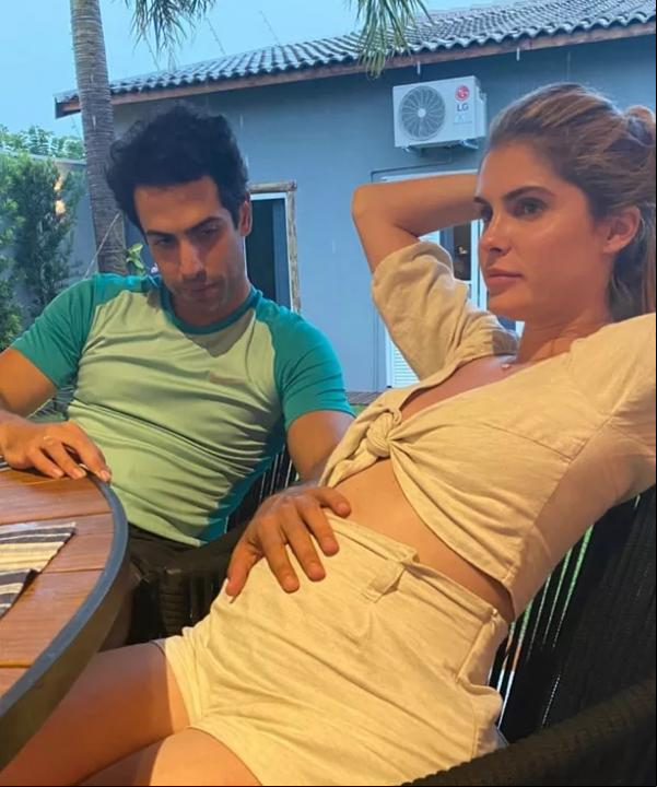 Barbara Evans faz brincadeira na web e assusta fãs.(Imagem:Reprodução/Instagram)