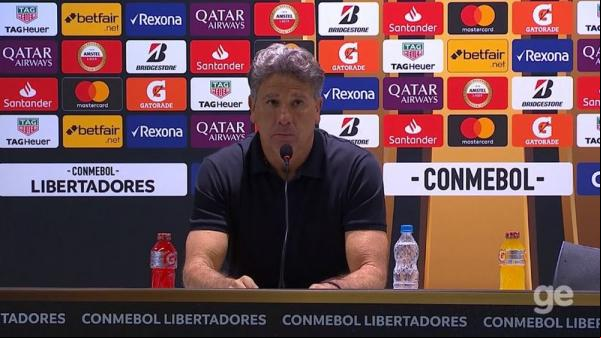 Renato Gaúcho na entrevista coletiva após a goleada para o Flamengo.(Imagem:Reprodução)