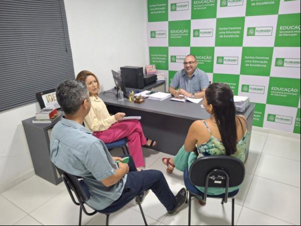 Educação e UFPI firmam parceria para formação étnico-racial e educação inclusiva dos professores.(Imagem:Secom)