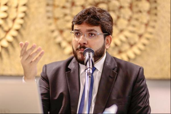 Rafael Fonteles cumpre agenda no interior representando o governador nas convenções.(Imagem:RobertaAline/florianonews.piauiconectado.com)