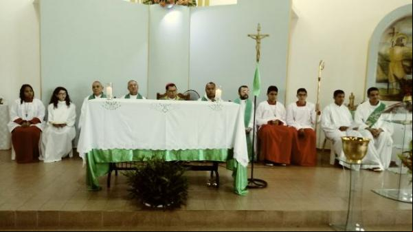 Padre Aristides é empossado como pároco da Paróquia Nossa Senhora das Mercês.(Imagem:FlorianoNews)