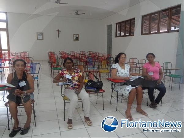 Pastoral da Pessoa Idosa realizou Oficina de Atualização dos Instrumentos Básicos.(Imagem:FlorianoNews)
