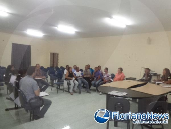 Representantes de bairros participam de reunião do Conselho de Segurança.(Imagem:FlorianoNews)