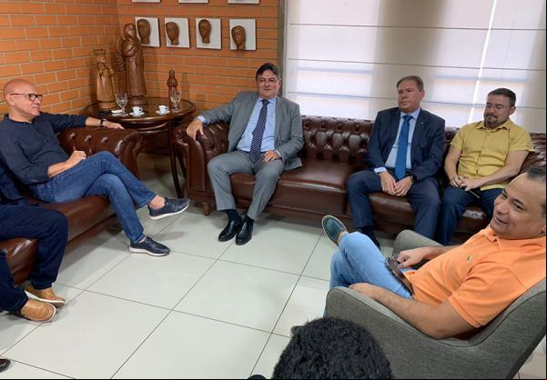 Piauí perderá recursos do Fundeb se prefeitos não enviarem Censo Escolar.(Imagem:Paula Sampaio/florianonews.piauiconectado.com)
