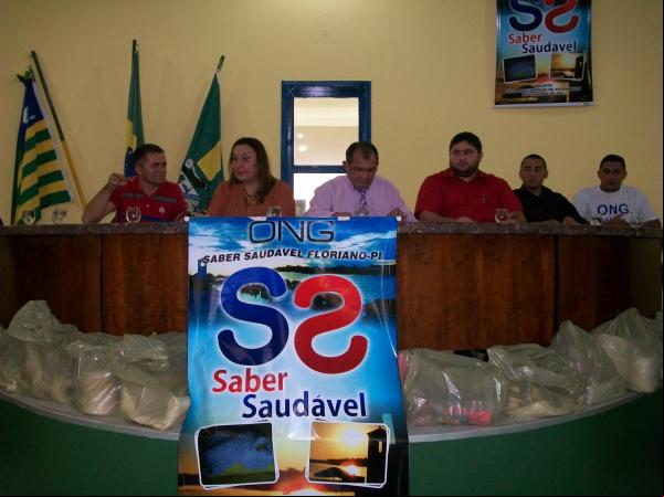 Deputada Flora Izabel vem a Floriano para entrega da primeira parcela de incentivo a ONG.(Imagem:FlorianoNews)