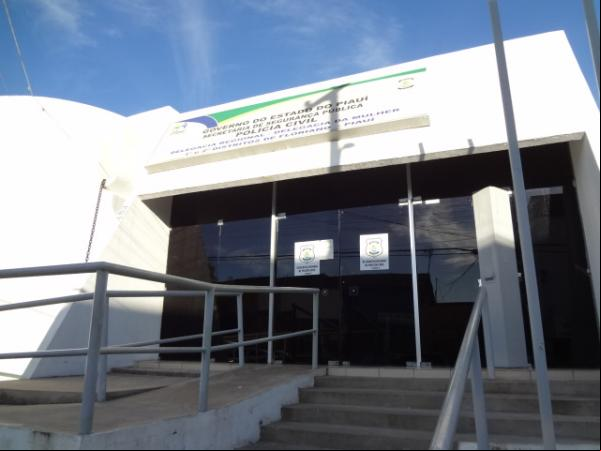Professor é preso com adolescente dentro de motel em Floriano.(Imagem:FlorianoNews)