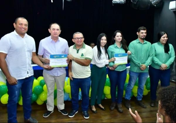 Prefeitura de Floriano premia participantes e parceiros dos Projetos Ambientais 2024(Imagem:Secom)