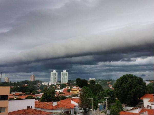 Fenômeno raro é visto no céu de Teresina(Imagem:Daniele Santos)