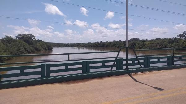 Rio Longá na cidade de Esperantina, no norte do Piauí.(Imagem:Reprodução/ Defesa Civil do município )