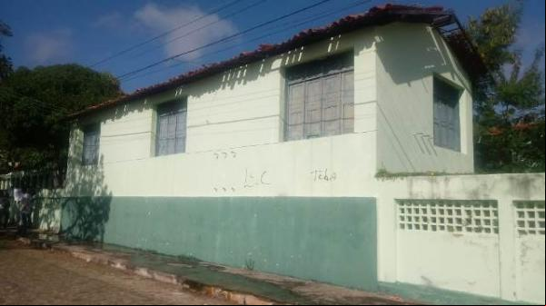 Estudantes realizam ato público reivindicando reabertura de escola em Floriano (Imagem:FlorianoNews)