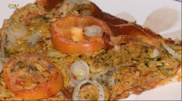 Pizza de caju usa fibra do fruto como recheio.(Imagem: Reprodução/TV Clube)