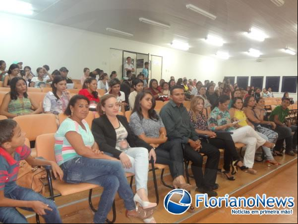 Jovensde Floriano receberam certificado do Projovem Trabalhador.(Imagem:FlorianoNews)