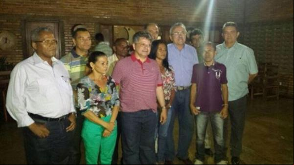 Gustavo Neiva faz o primeiro ato de sua campanha em Porto Alegre do Piauí.(Imagem:Reprodução/Facebook)