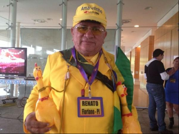 Repórter Amarelinho chega ao estúdio da Rede Globo(Imagem:FlorianoNews)