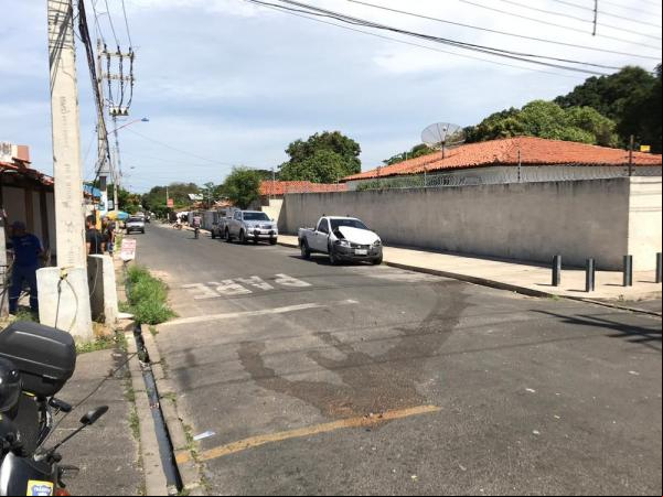 Condutor do outro veículo que colidiu na Zona Sul de Teresina não se feriu.(Imagem:Lorena Linhares/G1)