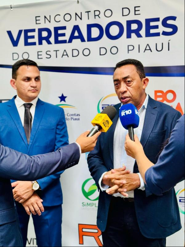 Joel Rodrigues participa da abertura do Encontro de Vereadores do Piauí(Imagem:Divulgação)