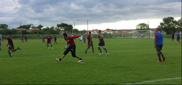 Coletivo teve Dalton de volta e zaga titular com Rafael Araújo e Bruno Lopes.(Imagem:Abdias Bideh/GloboEsporte.com)