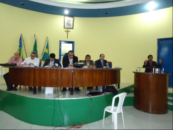 Ministério Público realizou audiência para discutir obras que estão paradas em Floriano.(Imagem:FlorianoNews)