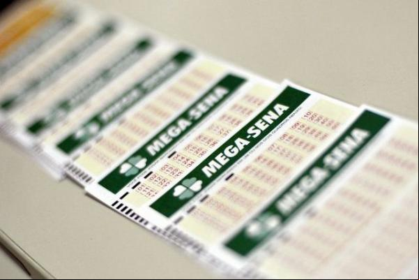 Mega Sena acumula e próximo concurso deve pagar R$ 21,5 milhões.(Imagem:Marcello Casal Jr./Agência Brasil)
