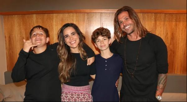 Wanessa Camargo recebe Dado Dolabella e os filhos do ator, João e Eduardo, após show.(Imagem:Rogério Fidalgo/AgNews)