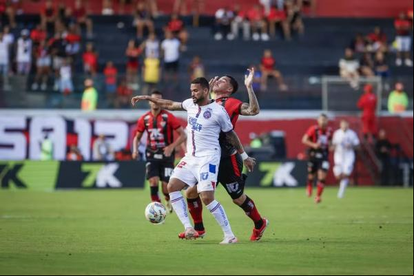 Willian José no Ba-Vi (Imagem:Letícia Martins e Rafael Rodrigues / EC Bahia)