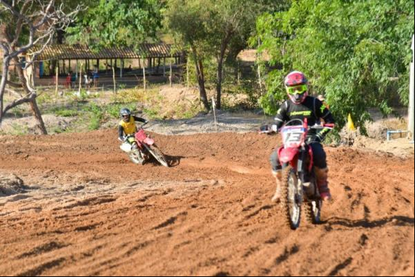  Em incentivo ao esporte, Prefeitura Municipal apoia o 2º Motocross de Aniversário de Floriano(Imagem:Secom)