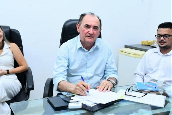 Prefeito Antônio Reis.(Imagem:Secom)